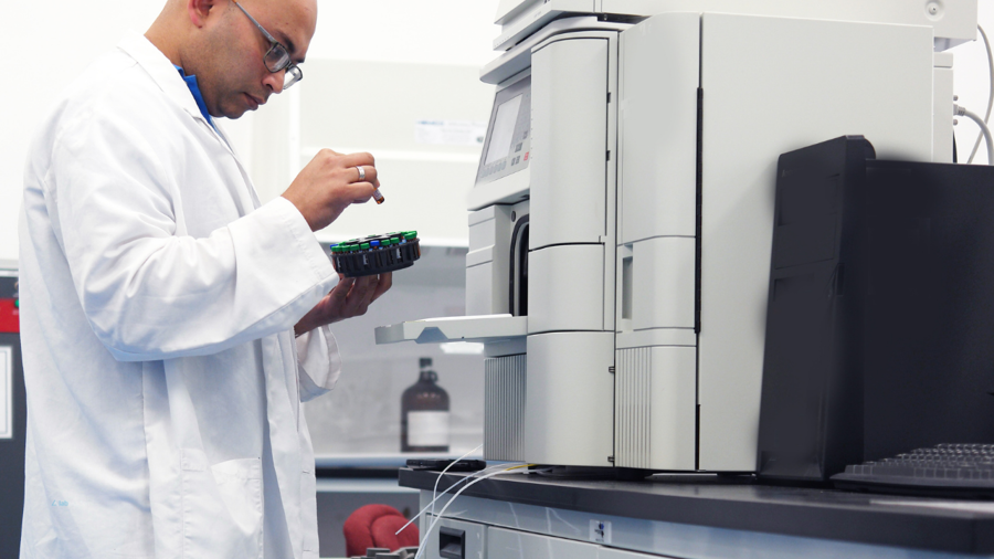 Laboratuvarın "Aranan Çalışanı" Olmak: Kromatografi Uzmanlığı Size Ne Katar?