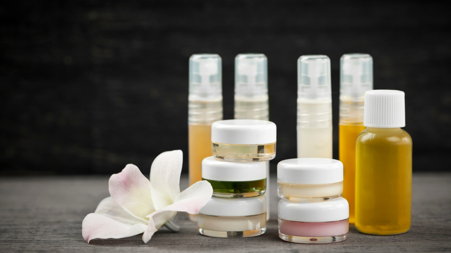 Kozmetik Sektöründe Kariyer: "Sorumlu Teknik Eleman" Olmanın Yolu GMP'den Geçer